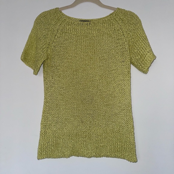 Cute green t-shirt - Picture 2 of 3